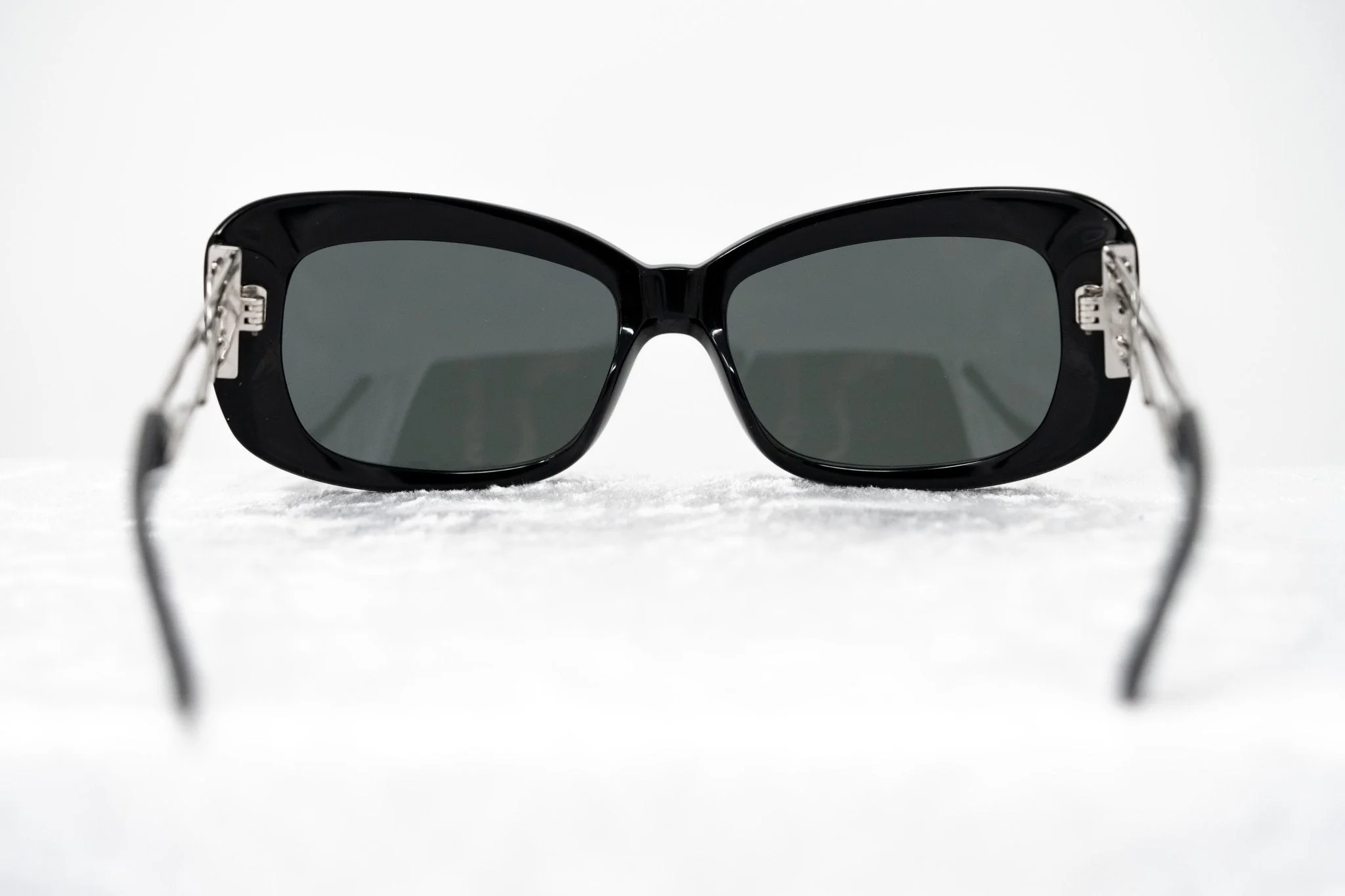 Prabal Gurung Sunglasses Rectangle Black and Grey - Image 6
