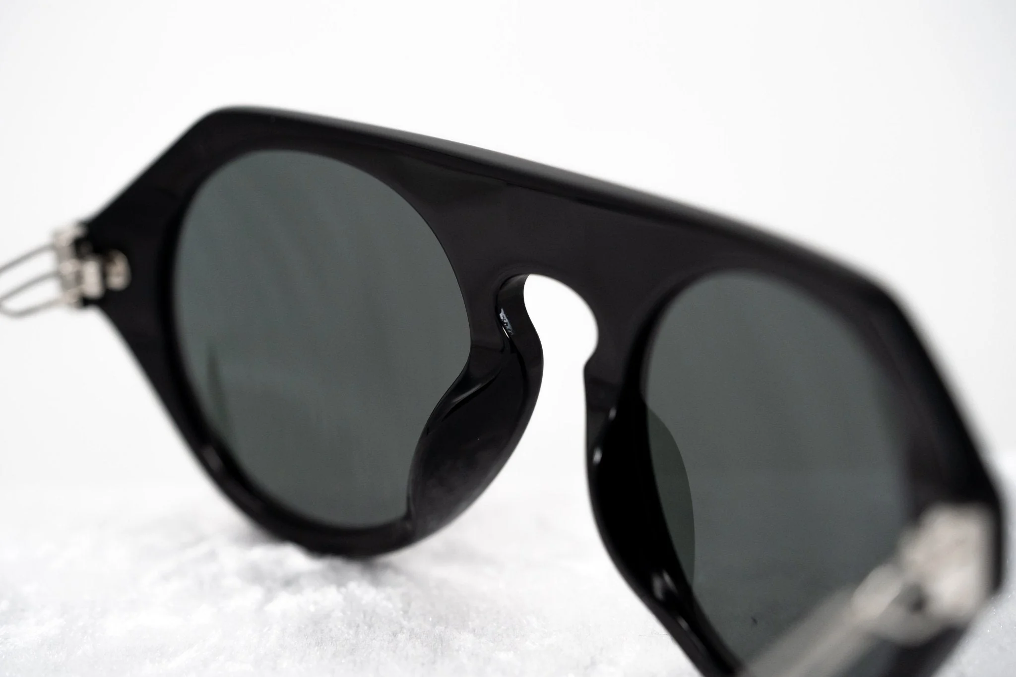 Prabal Gurung Sunglasses Round Black and Grey - Image 7