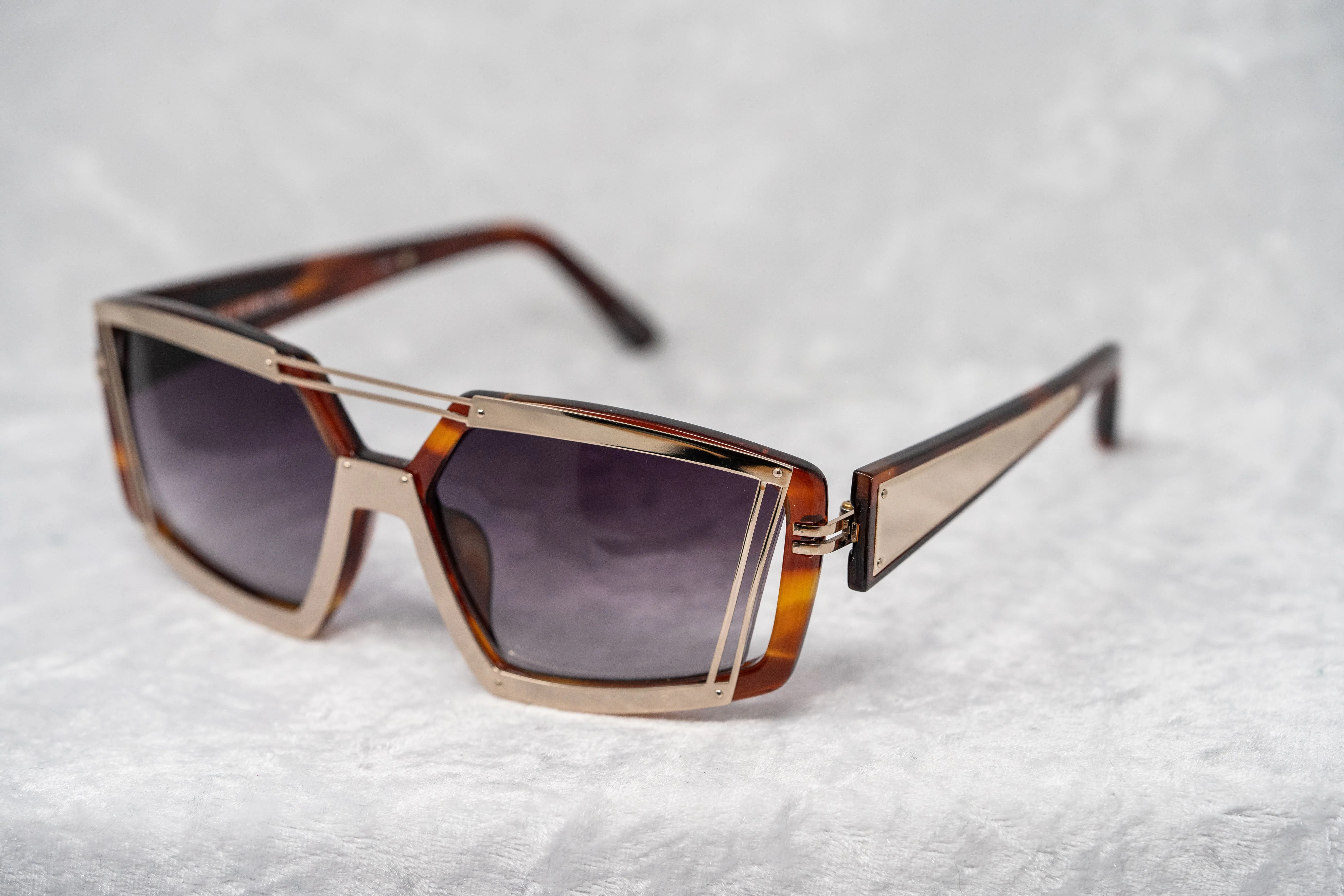 Prabal Gurung Women's Sunglasses Rectangular Brown Gold - Image 6