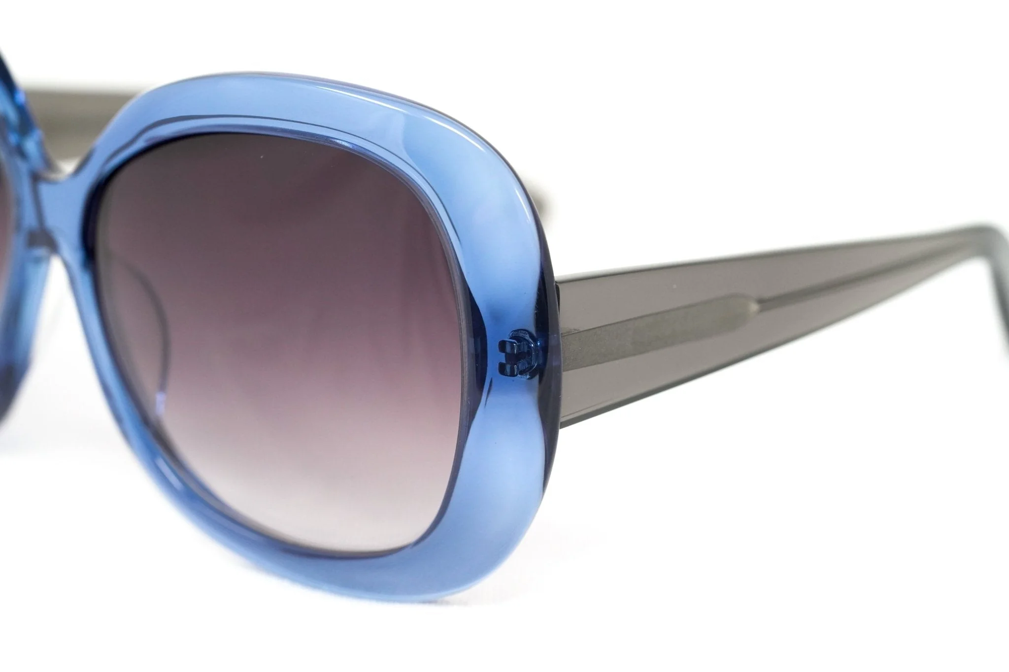 Rue De Mail Sunglasses Oversized Blue and Grey - Image 7