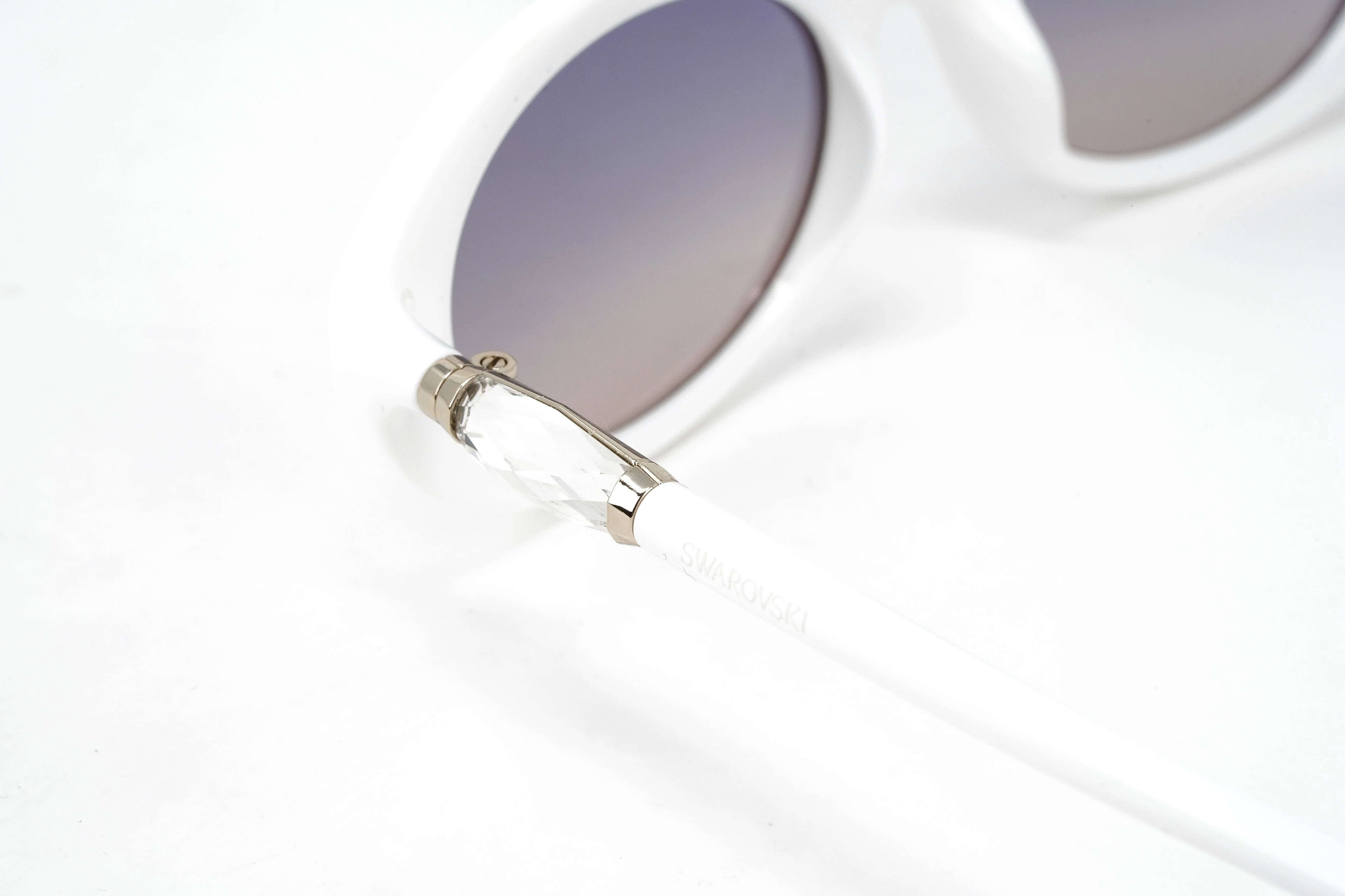 Swarovski Women's Sunglasses Oval Slim White - Image 5