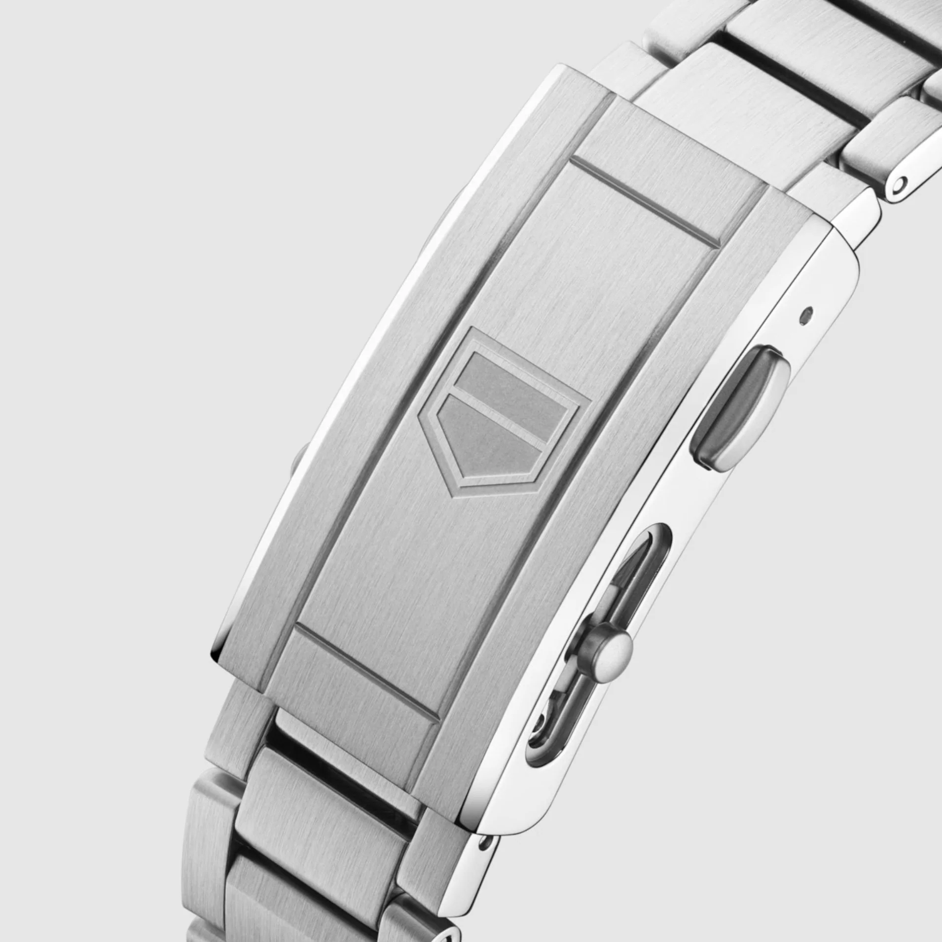 TAG Heuer Aquaracer Professional 300 GMT Men’s Green Automatic Watch - Image 6