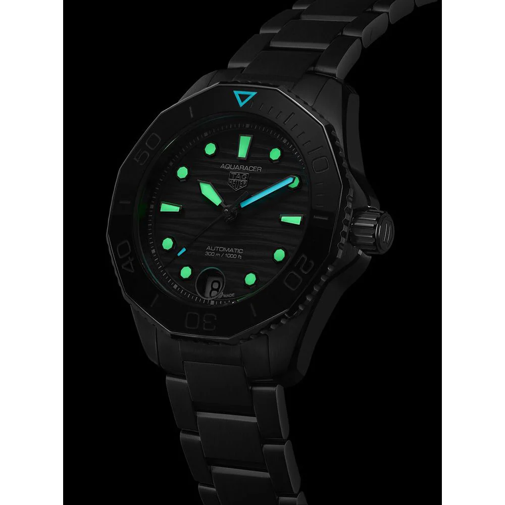 Tag Heuer Aquaracer Professional 200 Men's Red Watch - Image 2
