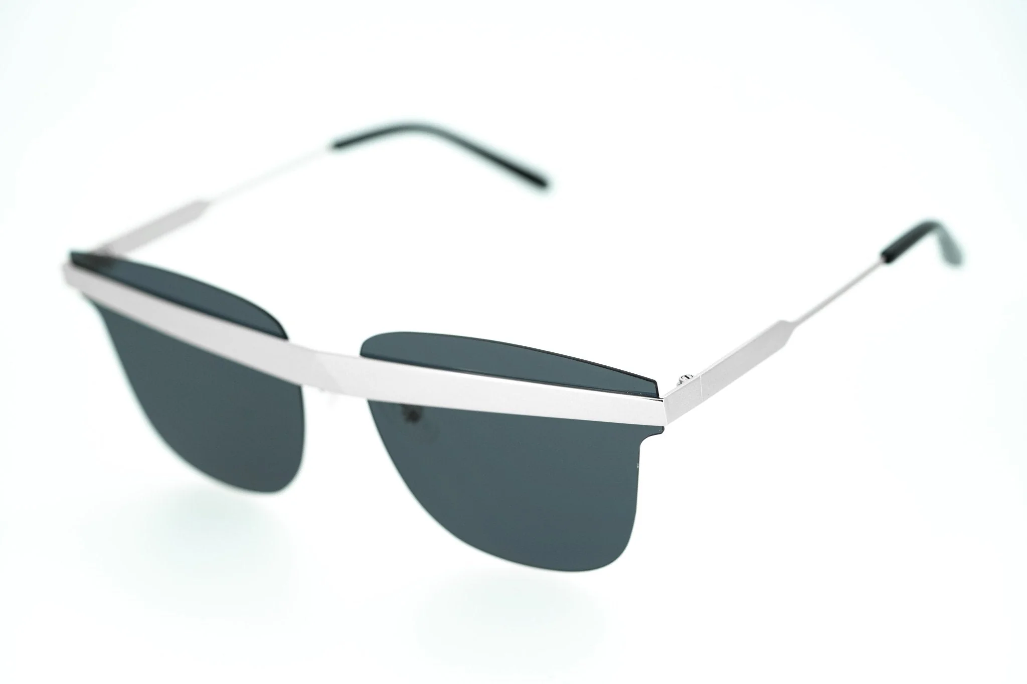 United Nude Sunglasses D-Frame Silver and Grey - Image 5