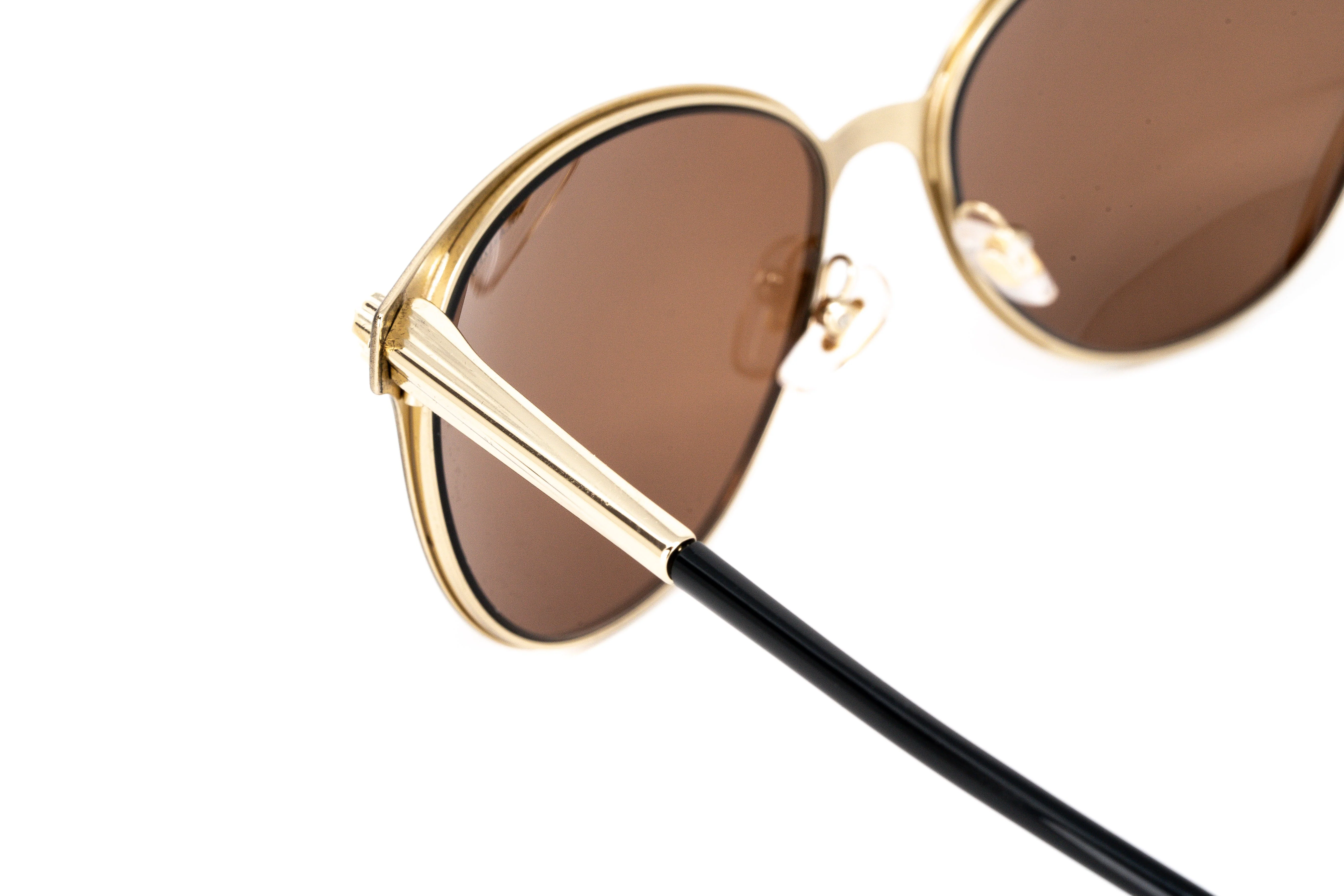 Versace Women's Sunglasses Square Black/Pale Gold Polar - Image 6