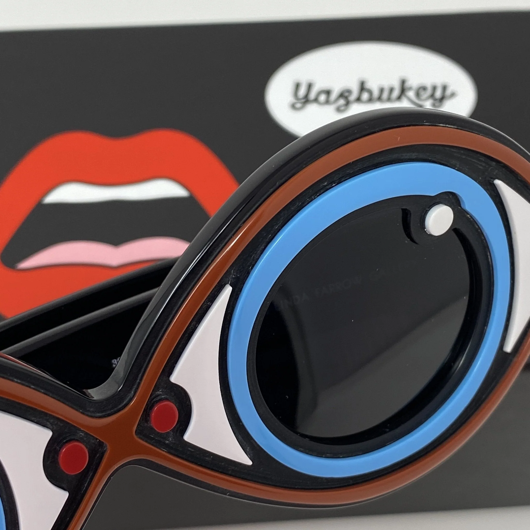 Yaz Bukey Ladies Sunglasses Eye Spy Blue and Grey - Image 5