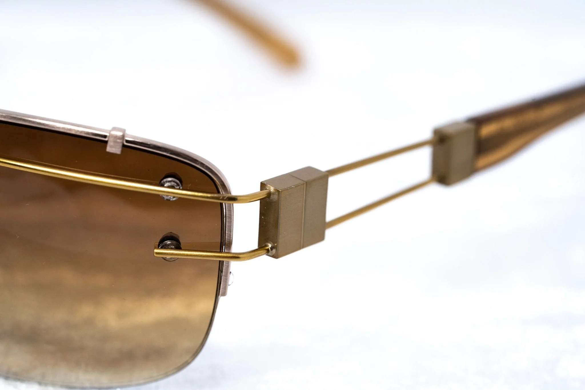 Yohji Yamamoto Sunglasses Rectangular Gold and Brown - Image 9