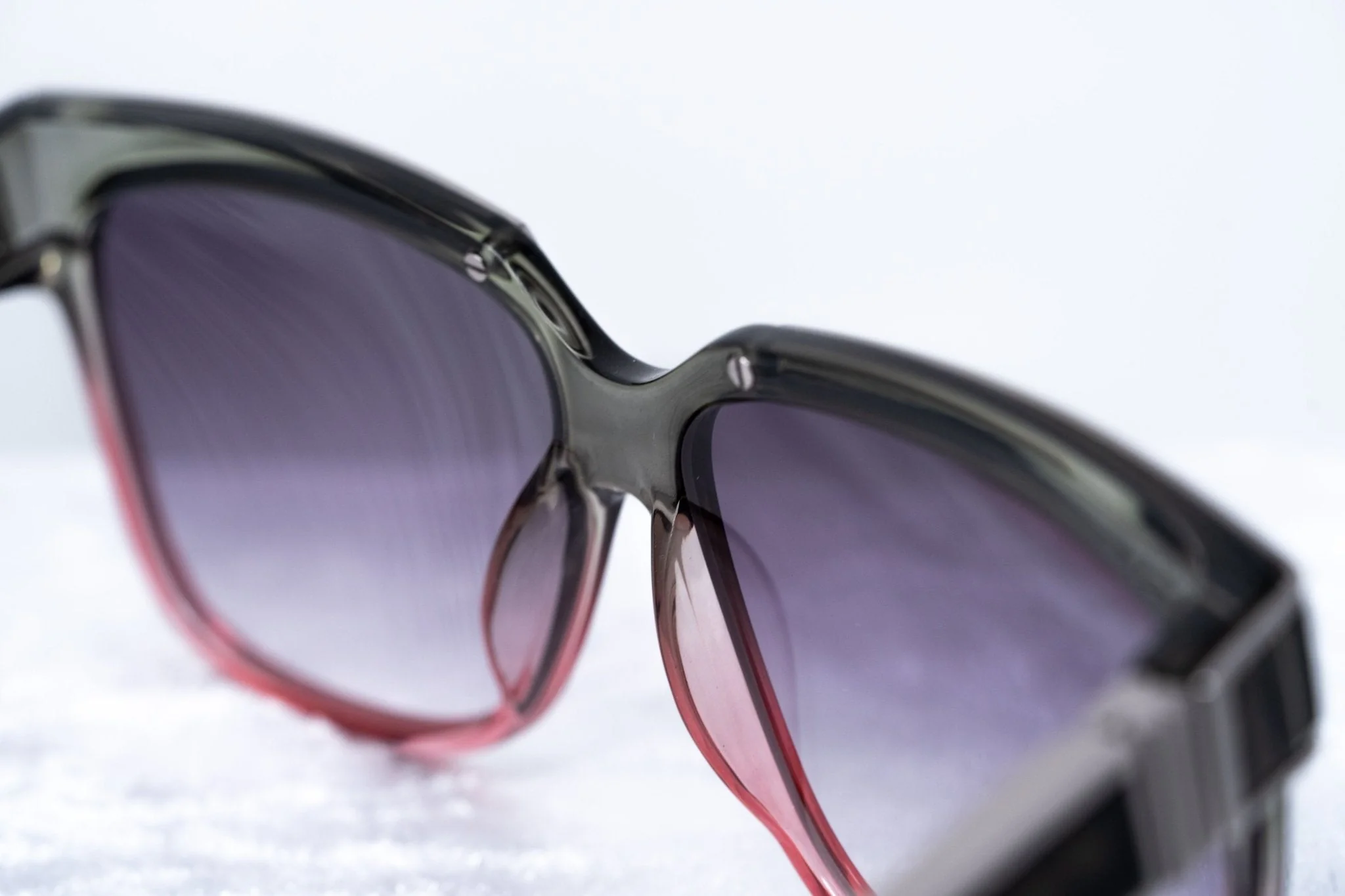 Yohji Yamamoto Sunglasses Rectangular Pink and Purple - Image 6